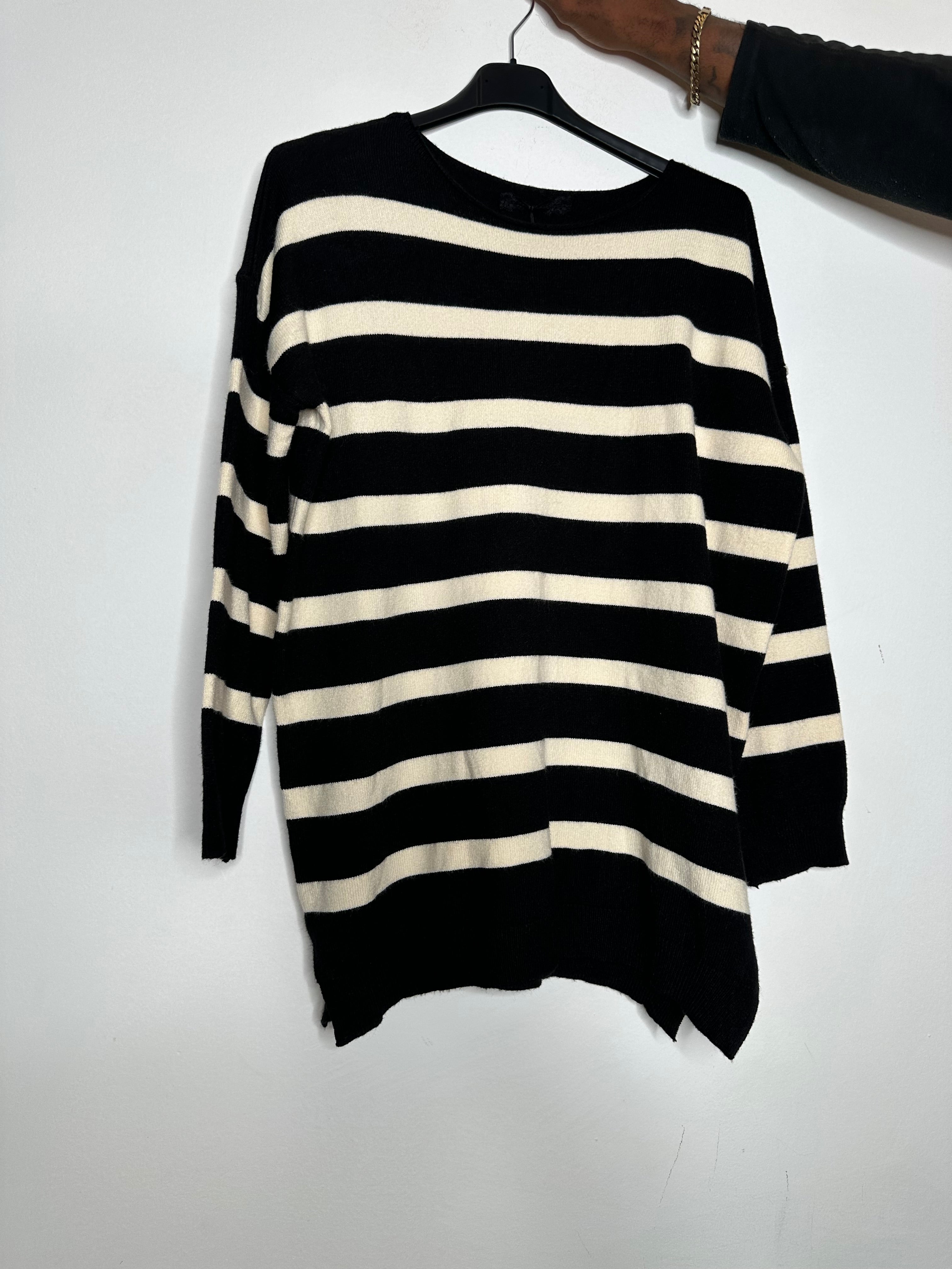 Strikbluse med striber - ITJULI25 by Z-Studio