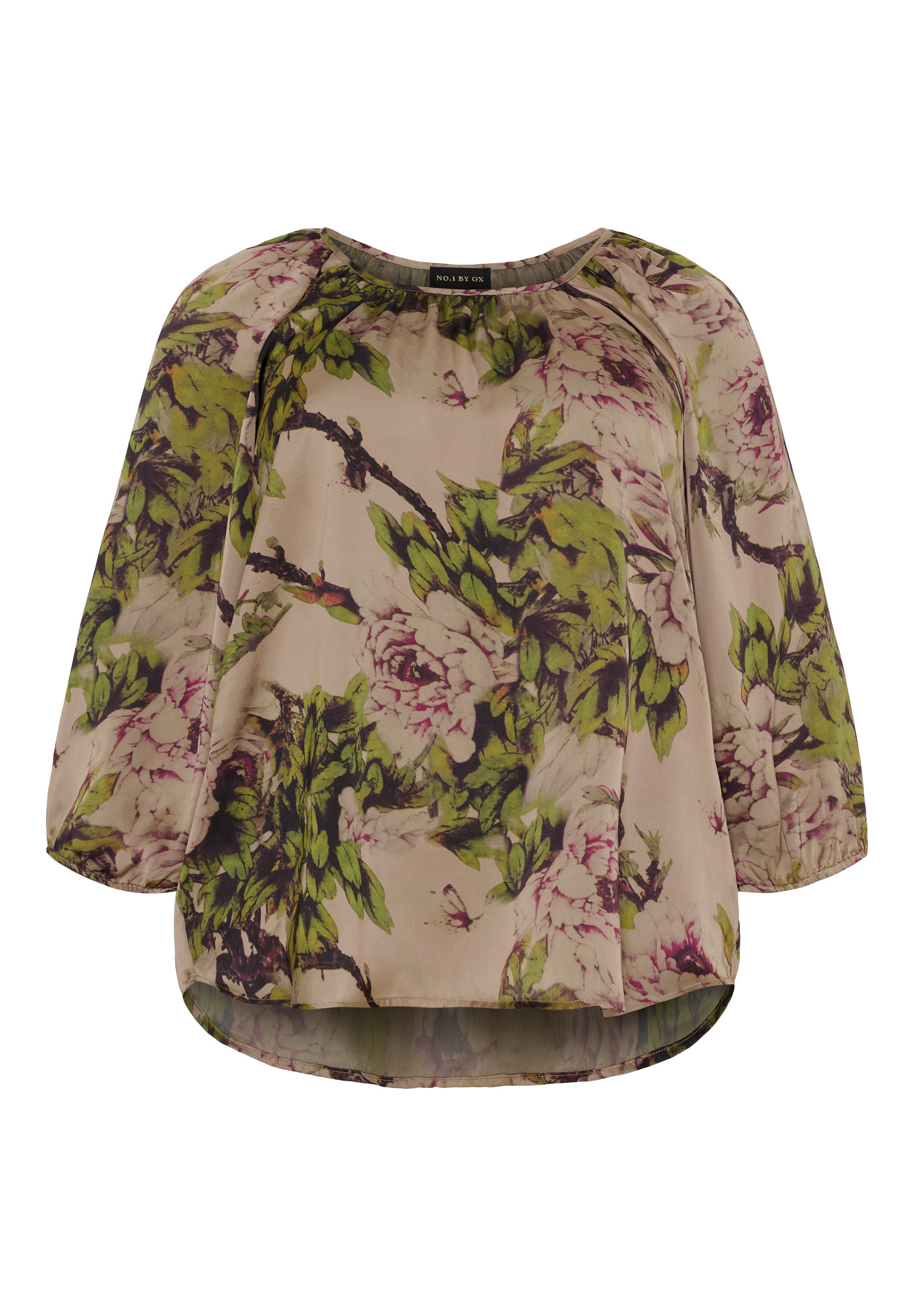 No. 1. By Ox Bluse med rynker i halsudskæringen og 3/4-ærmer med elastik i manchetterne by No. 1 By Ox