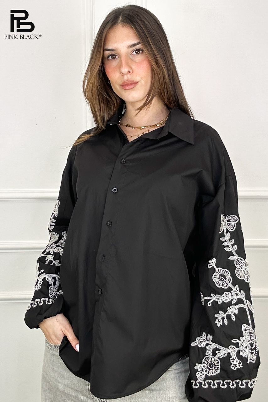 Sort skjorte med broderi - ITFEB25 by Lamiar