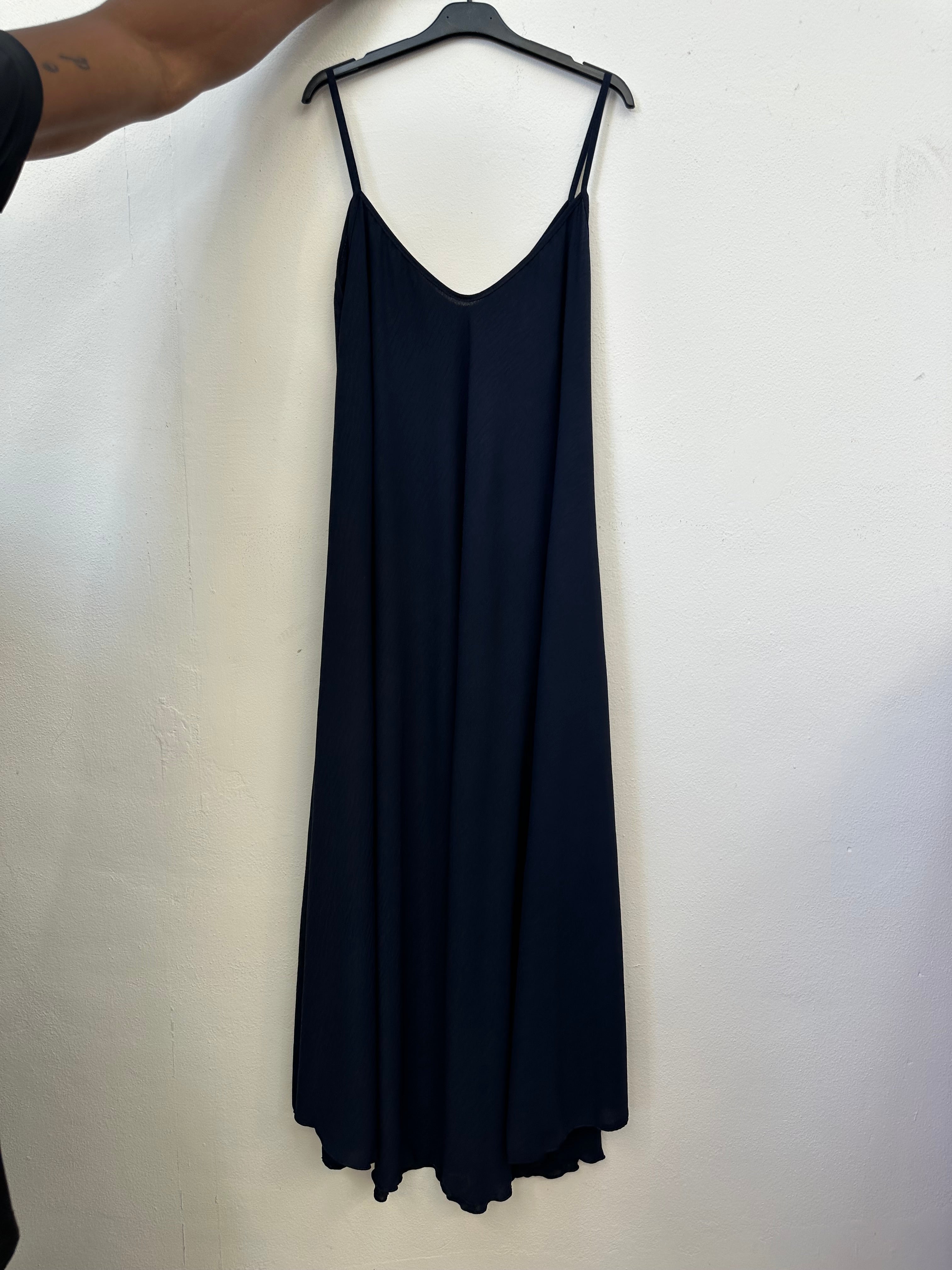 Maxi stropkjole - ITJULI25 by B.YI