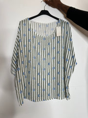 Bluse med striber og blomster - ITJULI25 by NDJ