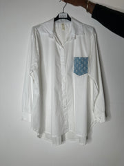 Skjorte med denim lomme - ITJULI25 by Sabrina