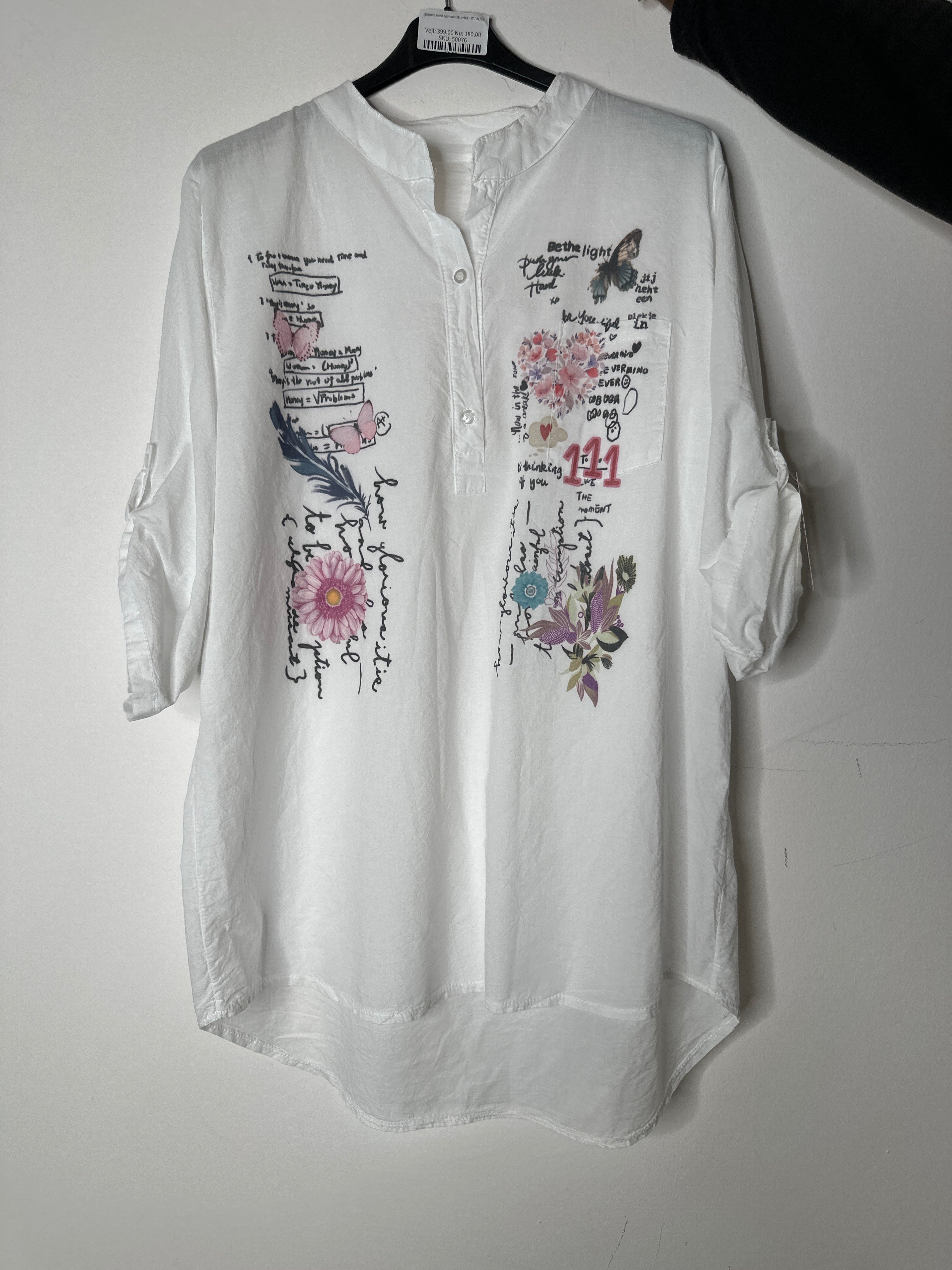 Skjorte med romantisk print - ITJULI25 by NDJ