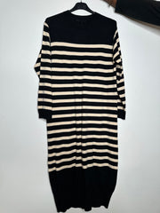 Lang stribet strikkjole - ITJULI25 by Z-Studio