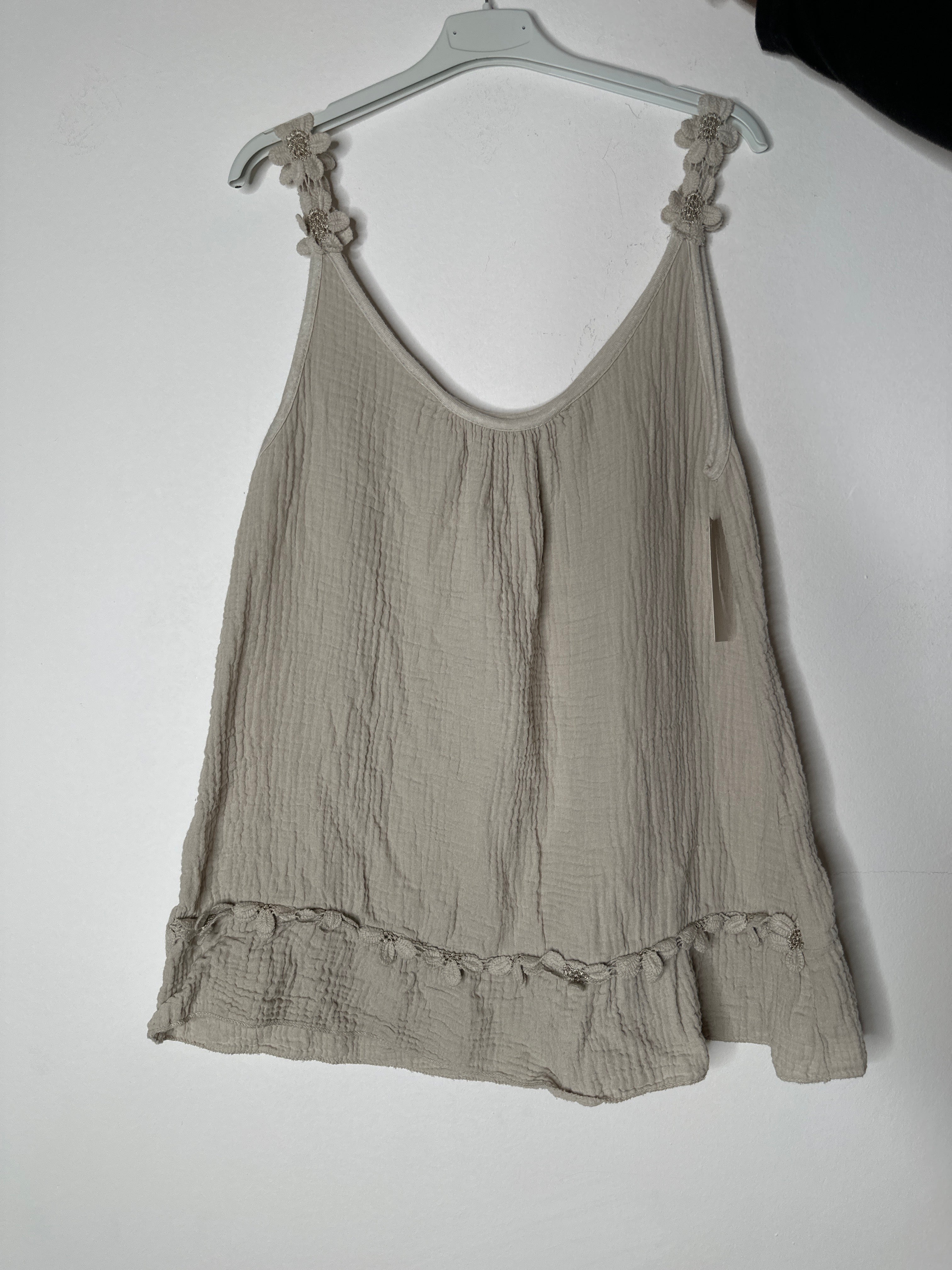 Top med blomsterstrop - ITJULI25 by M8