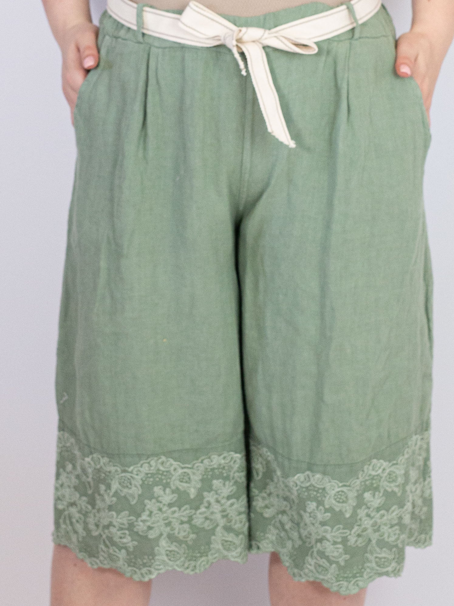 Hørshorts med blonde by Krone 1