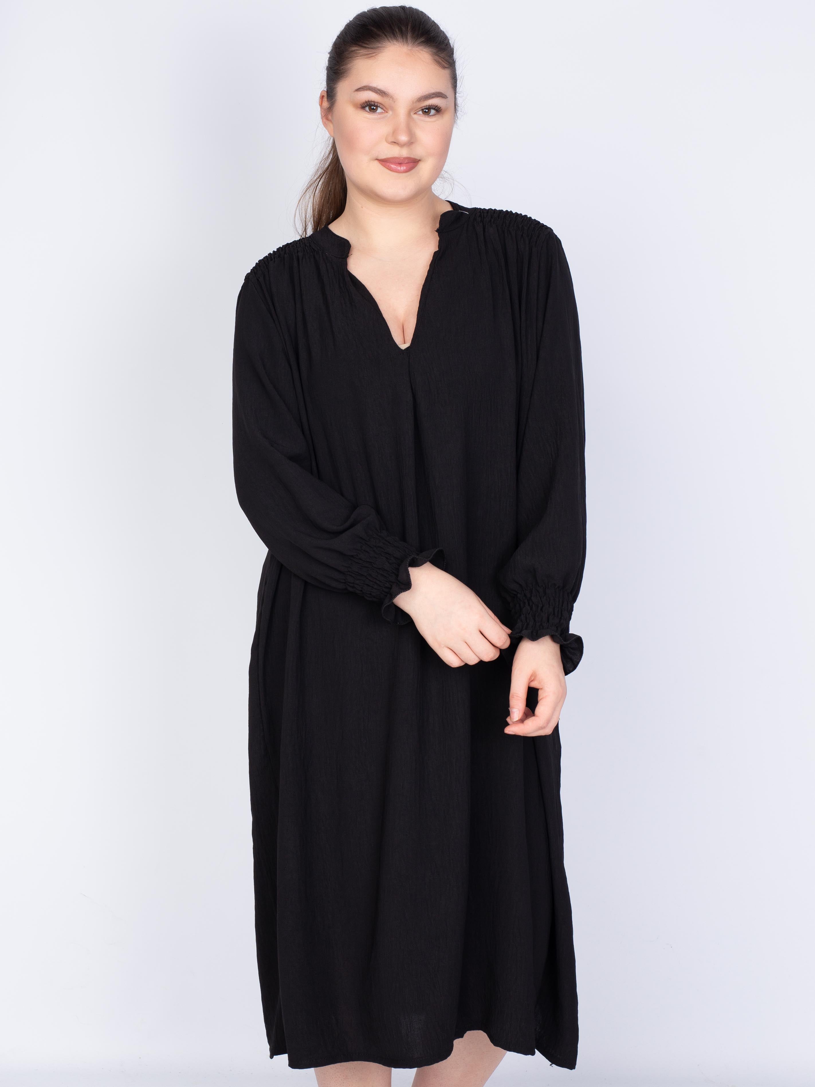 Skjortekjole med smock skuldre - Brystmål 130cm by Krone 1