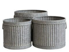 Skjuler med riller – Runde, sæt af 3 Rustikke metalpotter by Chic Antique