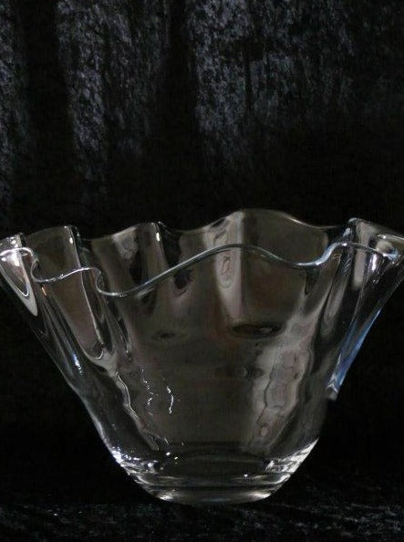 Vase Tulip 28 x 47 cm Elegant Glasvase med Bølget Kant by M&M