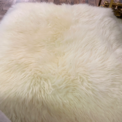 Hvide Lammeskind Klassisk Skandinavisk Hygge by Krone 1