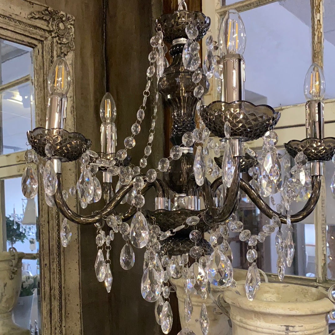 Brun lysekrone Klassisk elegance med moderne twist by C&E