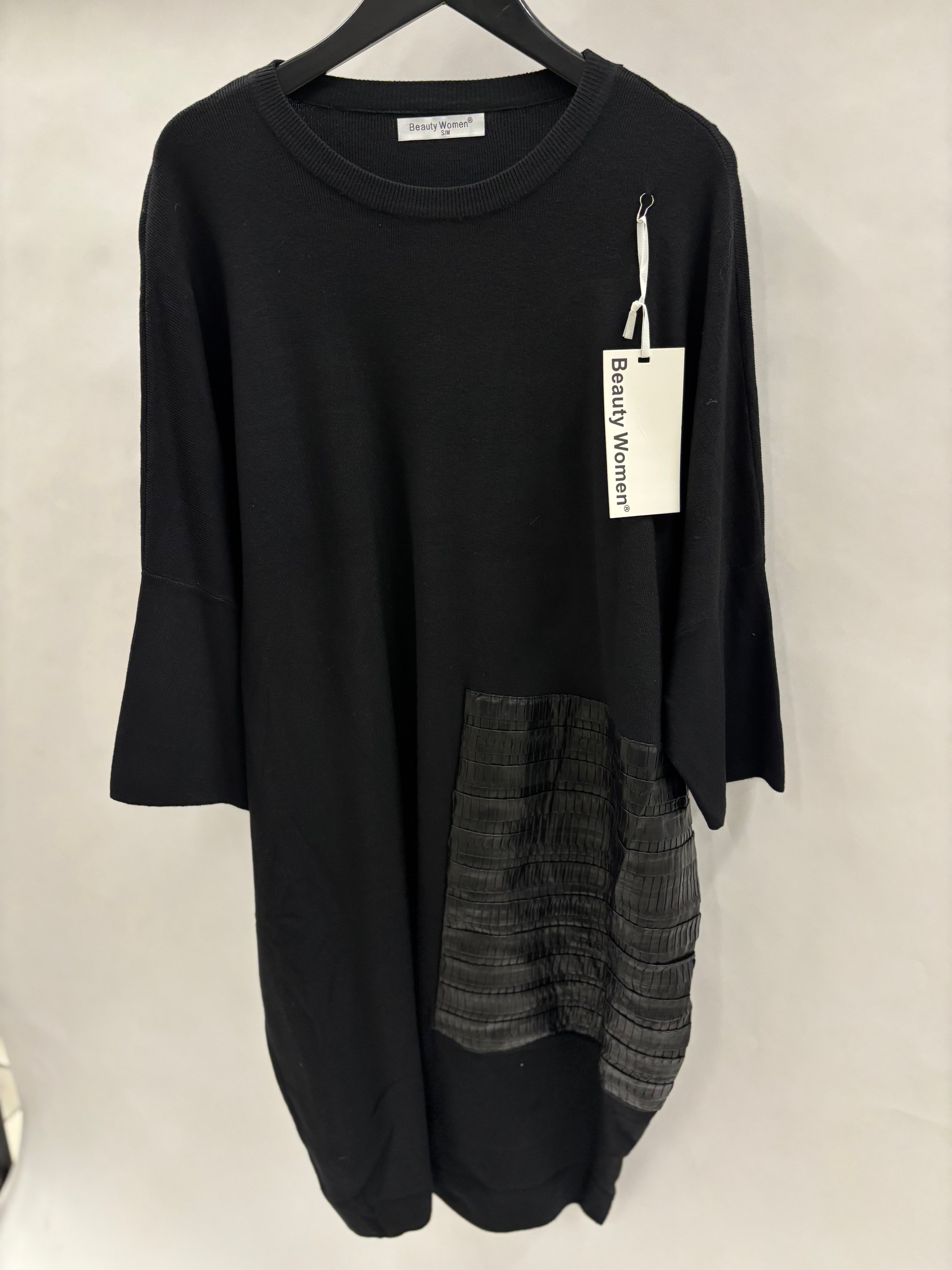 Kjole med læderlook