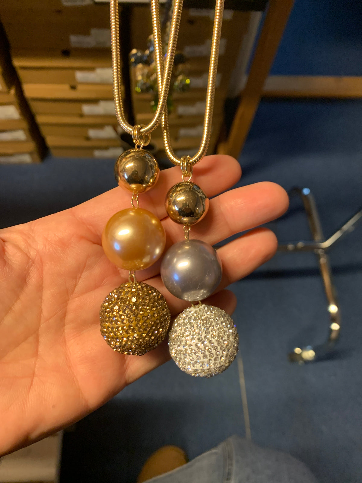 Lang kæde med bolde by Krone 1