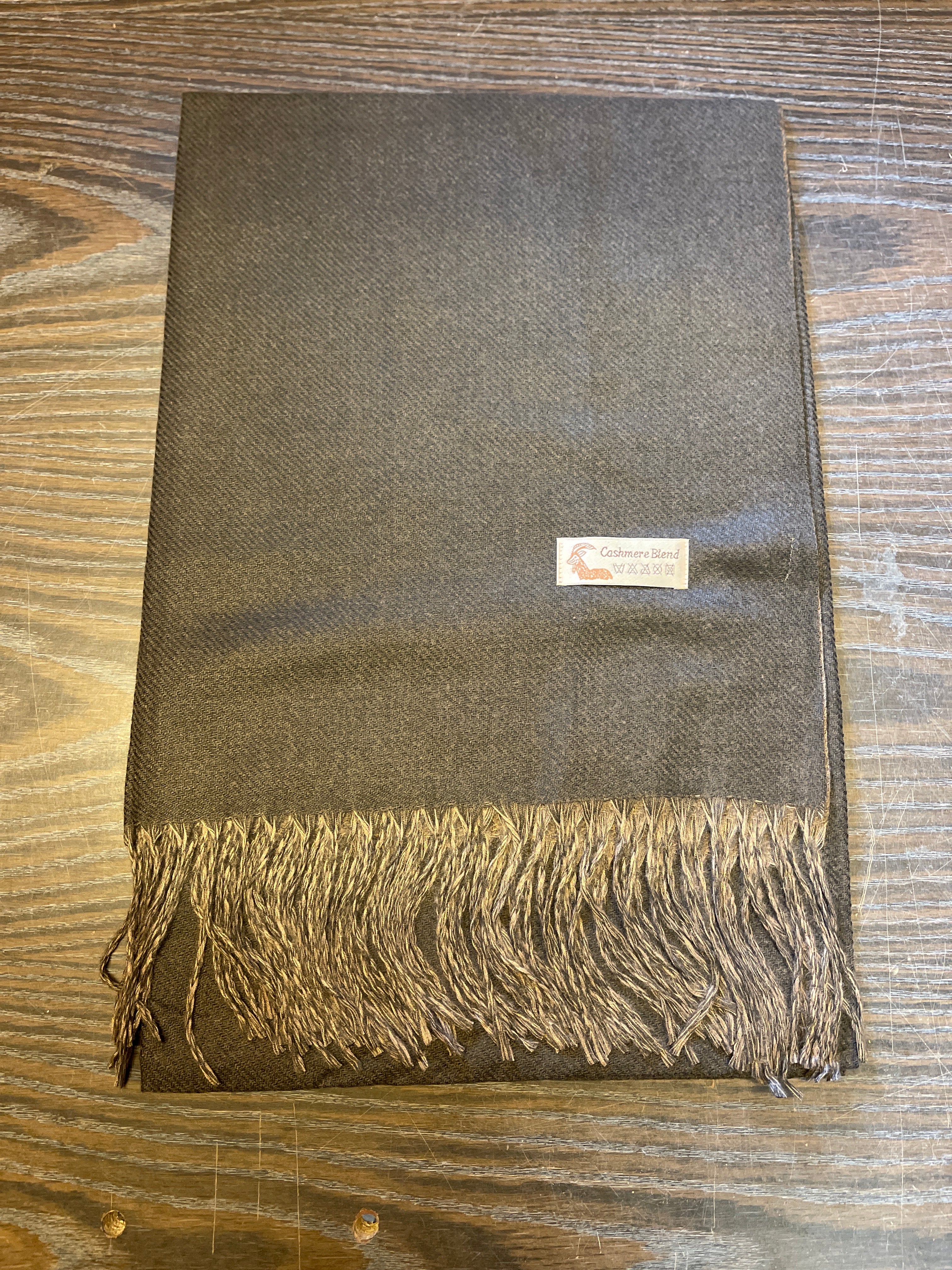 Cashmere blend tørklæde med frynser