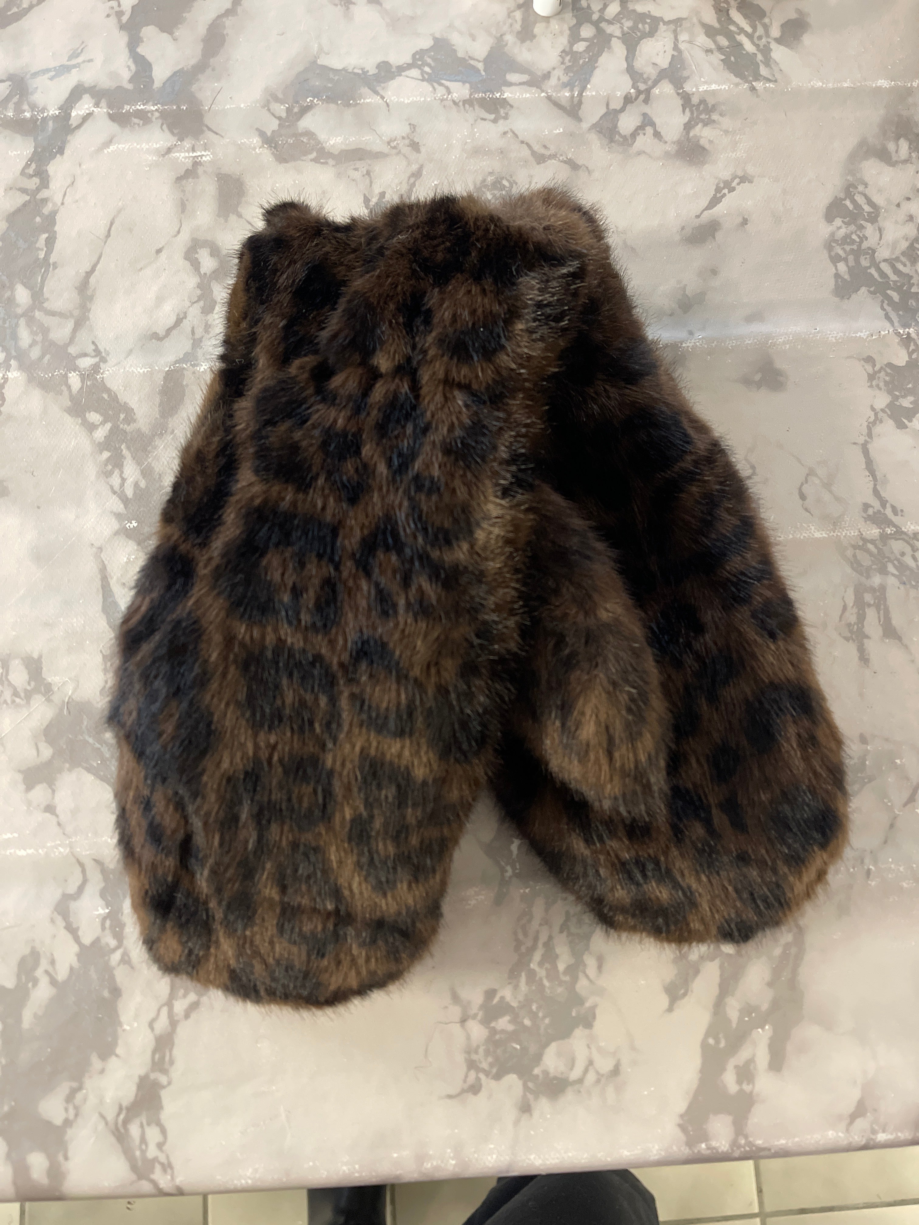Faux fur luffer med leopard print