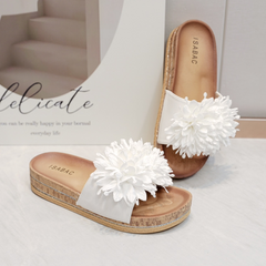 Sandal med blomster front
