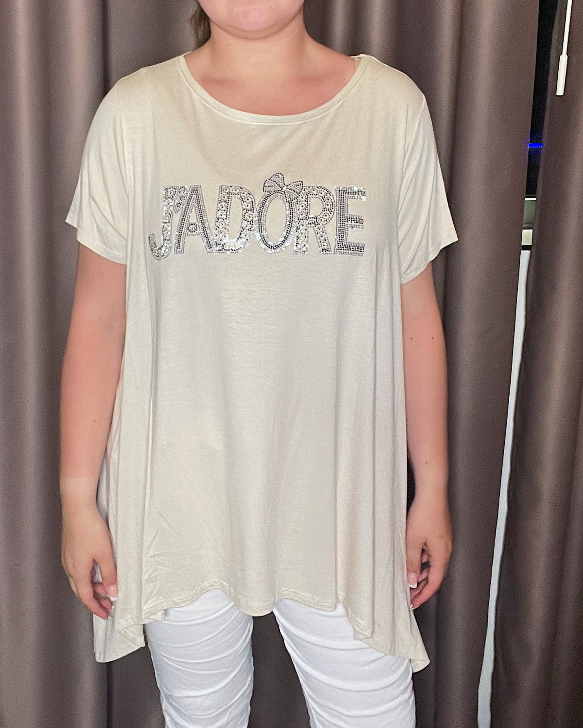 T-shirt ashape adore - Brystmål 130cm - ingen returret