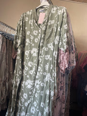 Lang kjole med blomster print by Miss Style