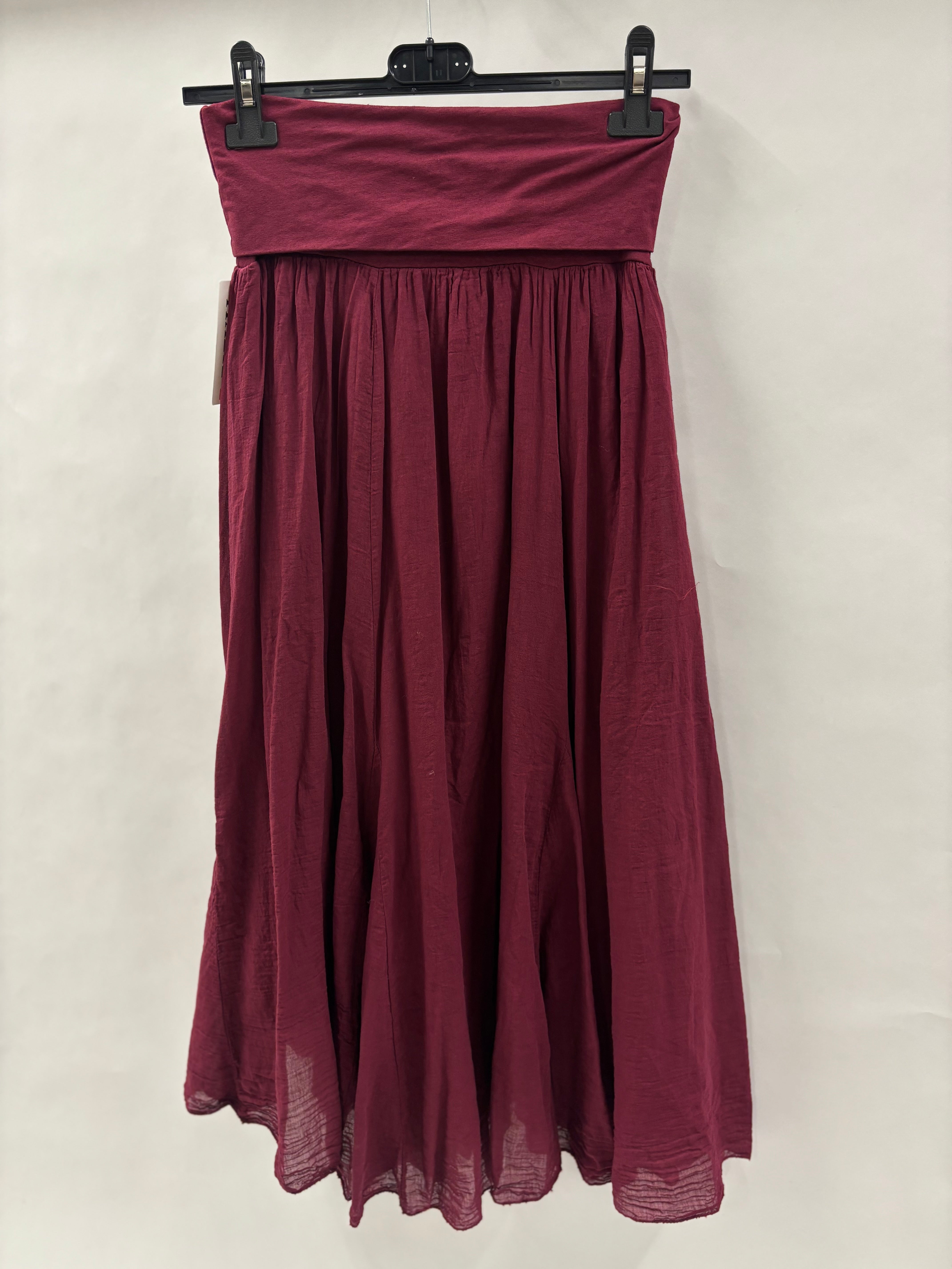 Lang Ensfarvet Nederdel med Høj Talje