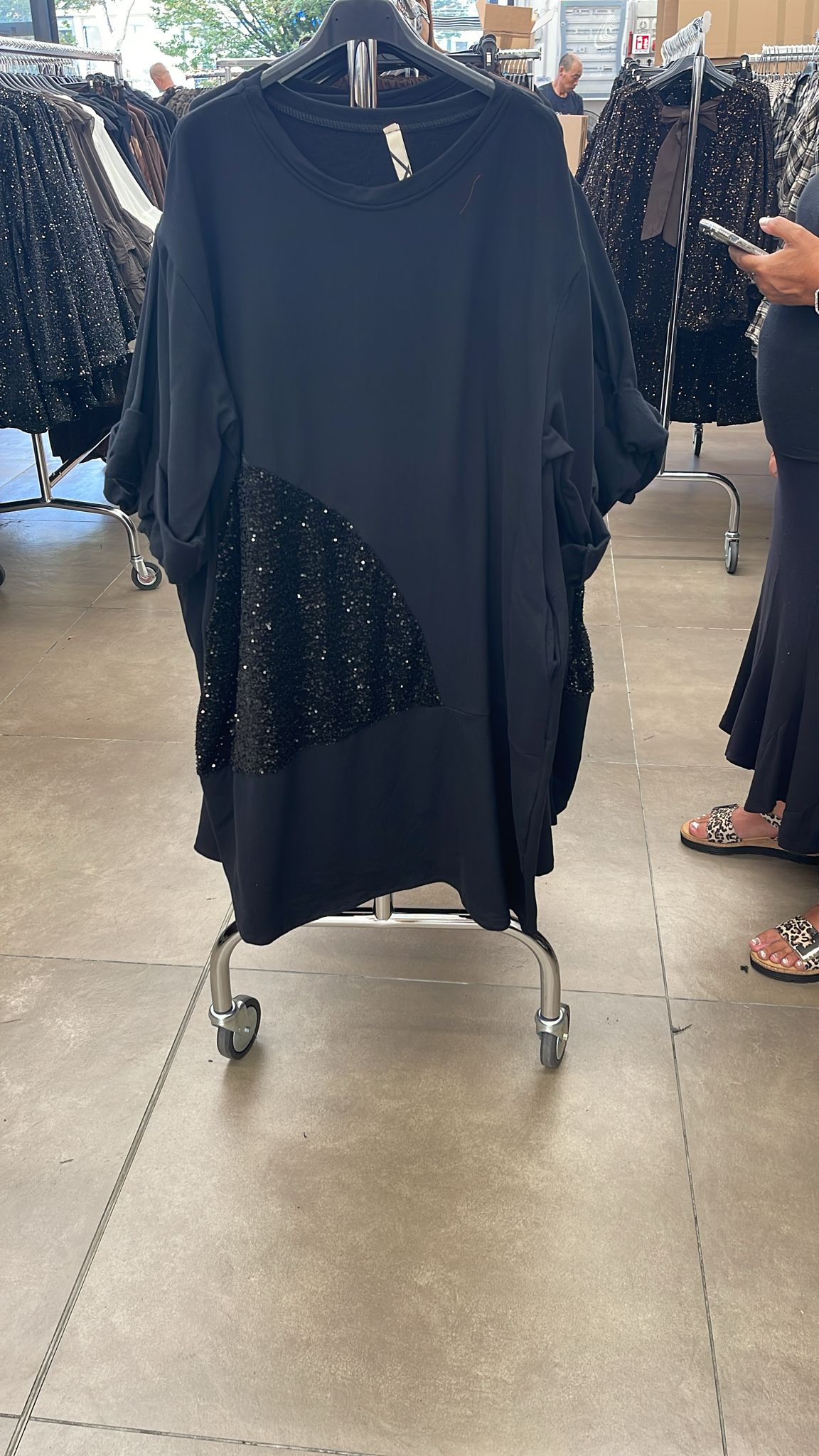 Sweatshirt kjole med pailletter