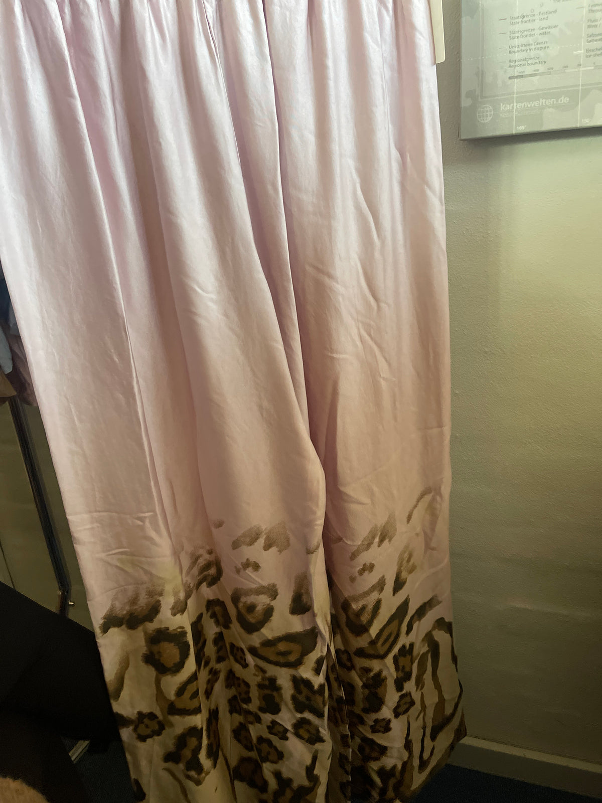 Satin viddebukser med leo fade by Bluebell