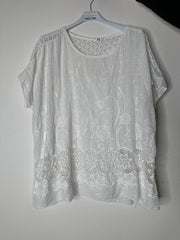 Bluse med broderi og pailletter hvid - ITJULI25