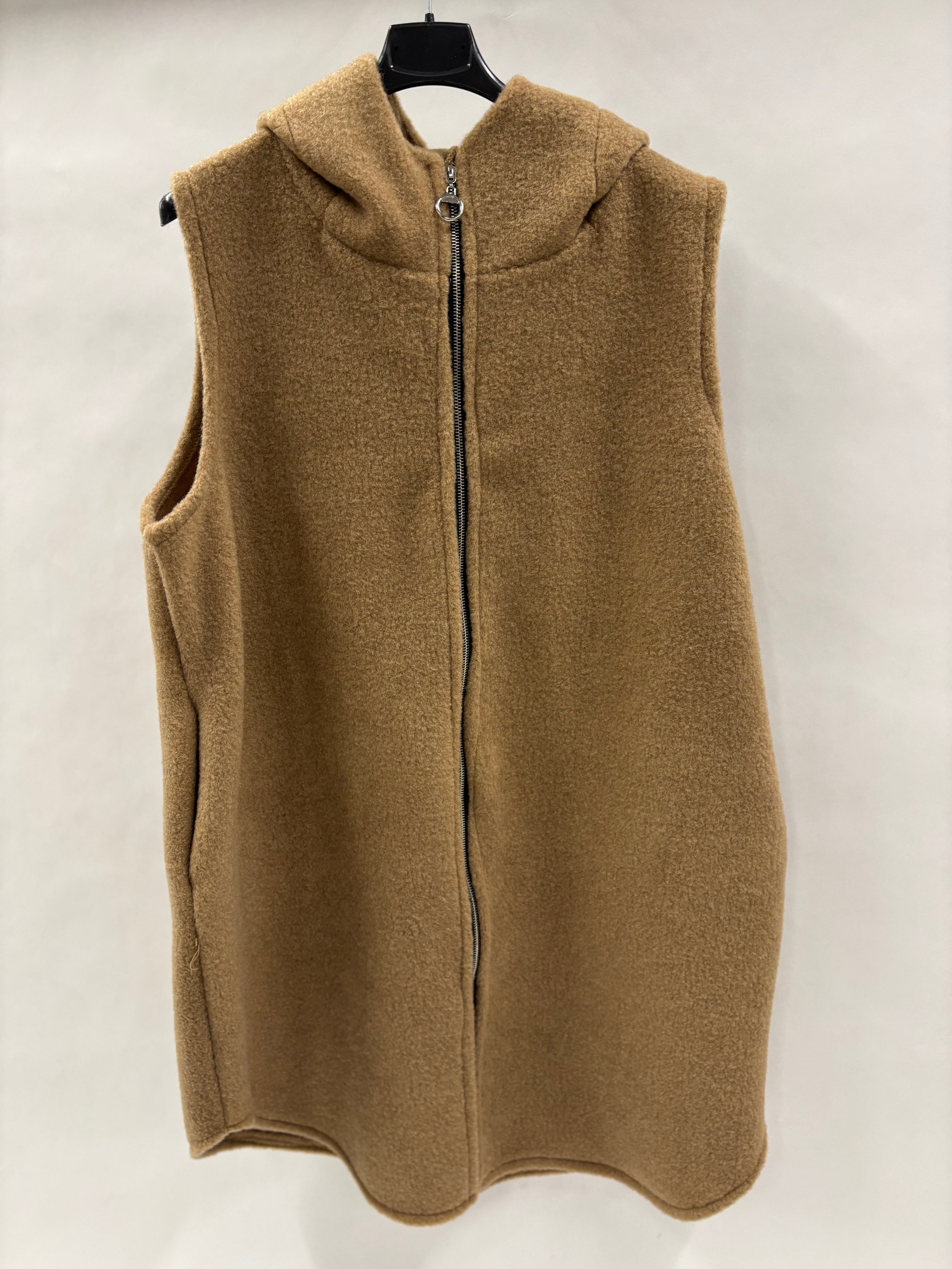 Lang Pelset Vest, Lynlås