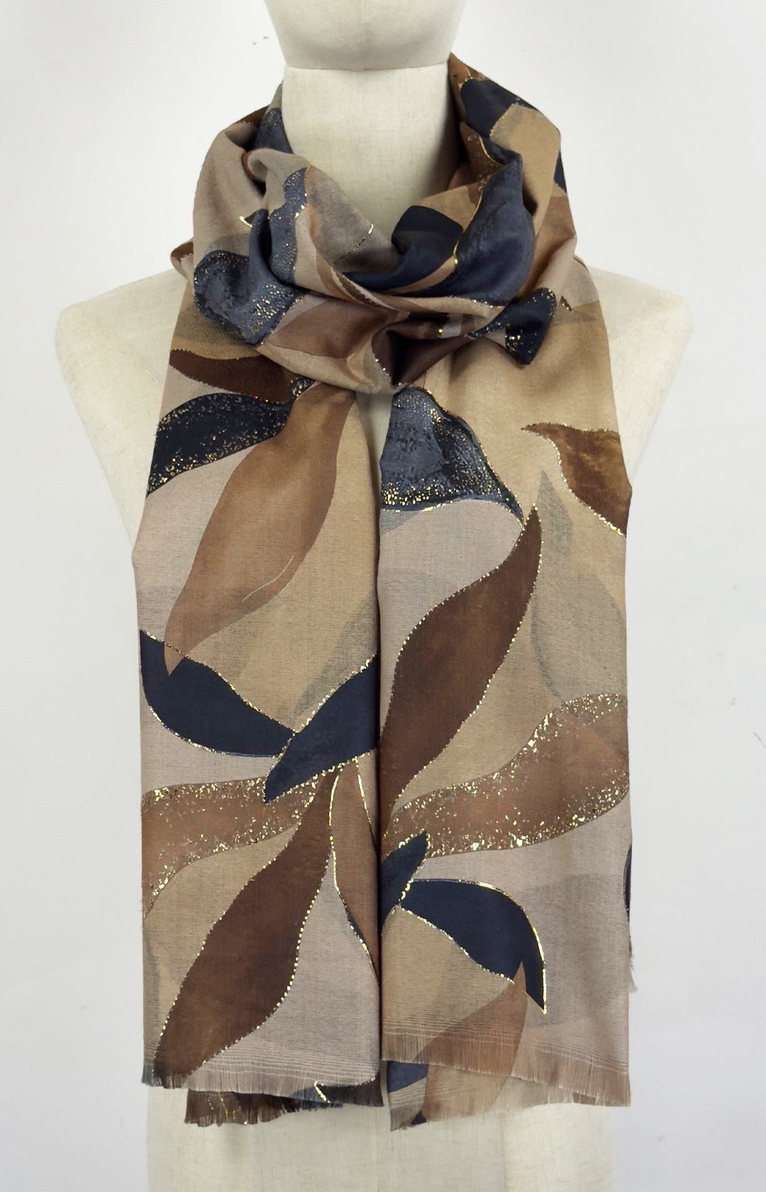 Tørklæde med flot mønster by Katier