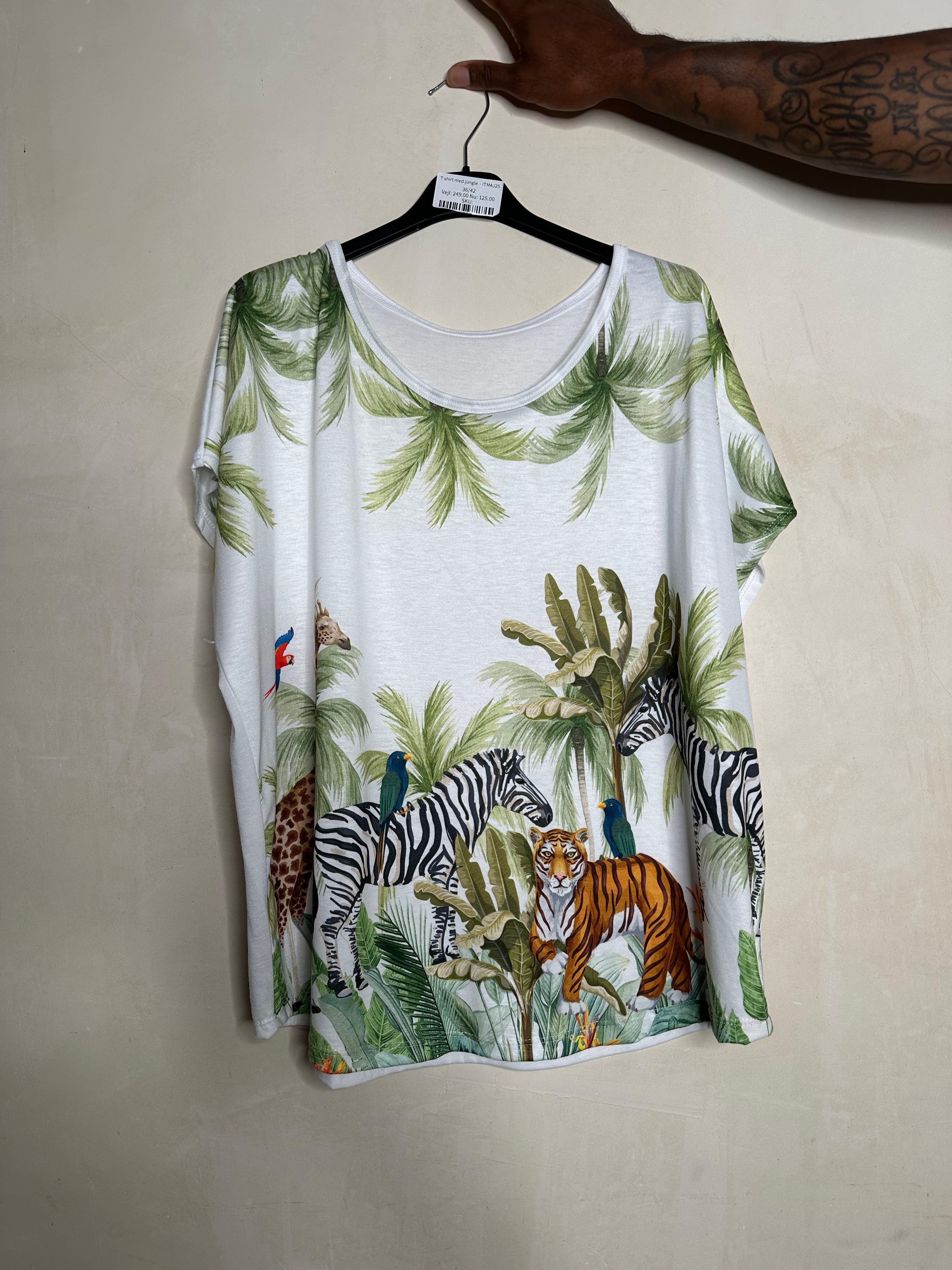T shirt med jungle by Ohlala