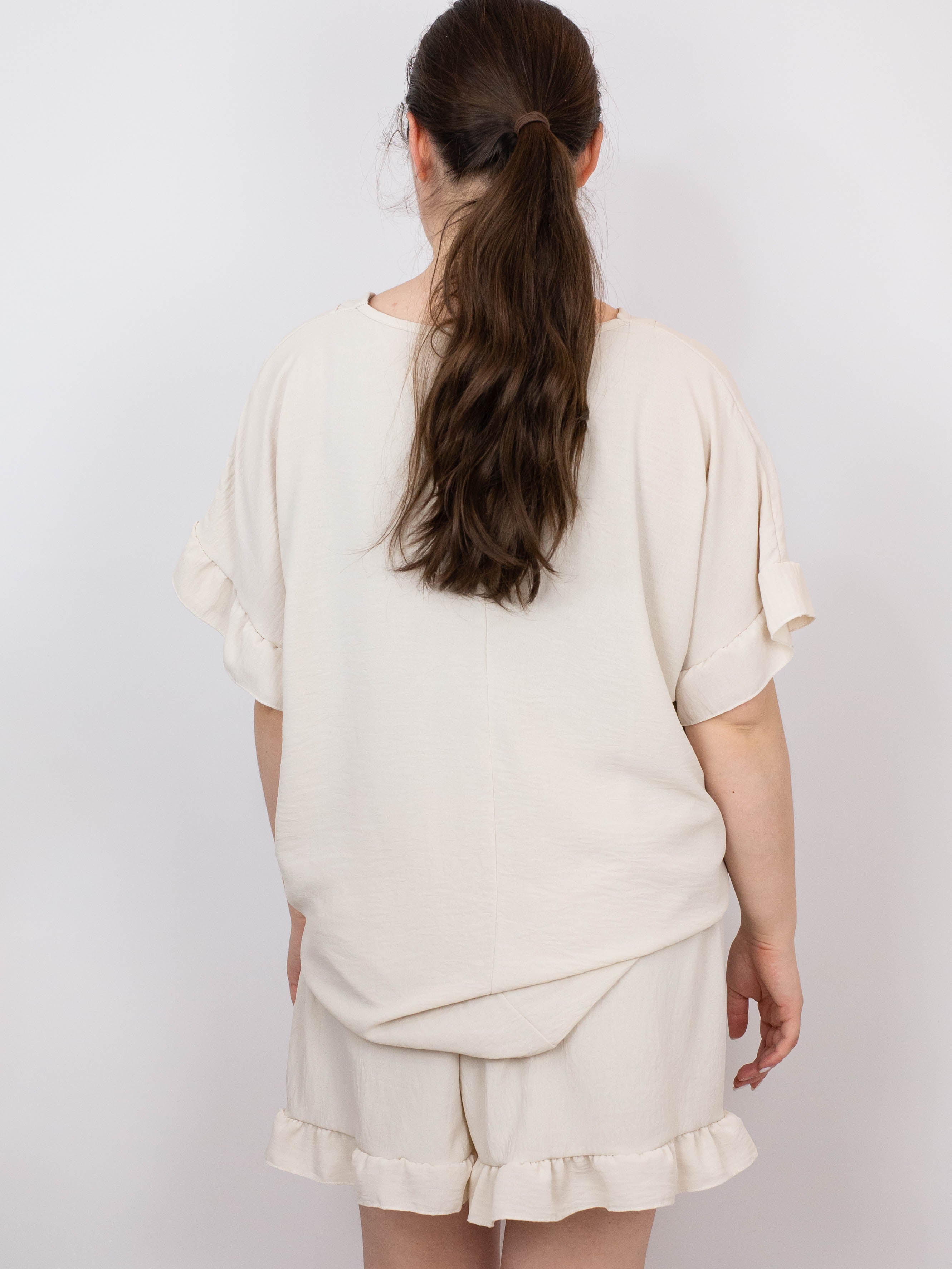 Bluse med flæse - Brystmål 130cm