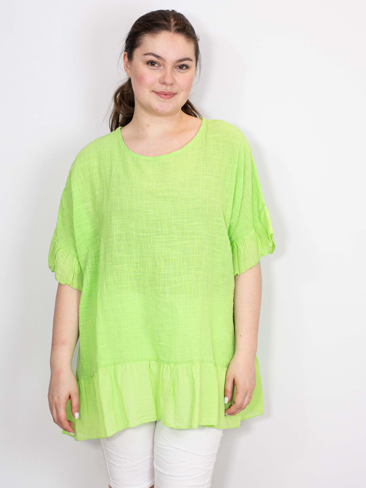 Bomuldsbluse med flæsekanter - Brystmål 140cm