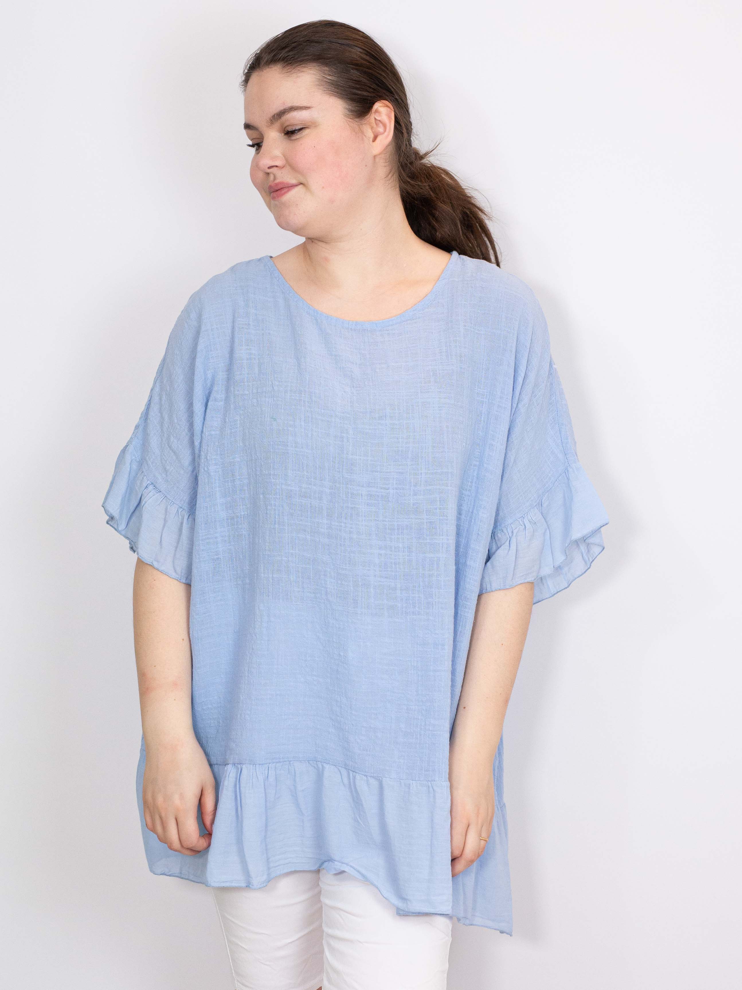 Bomuldsbluse med flæsekanter - Brystmål 140cm