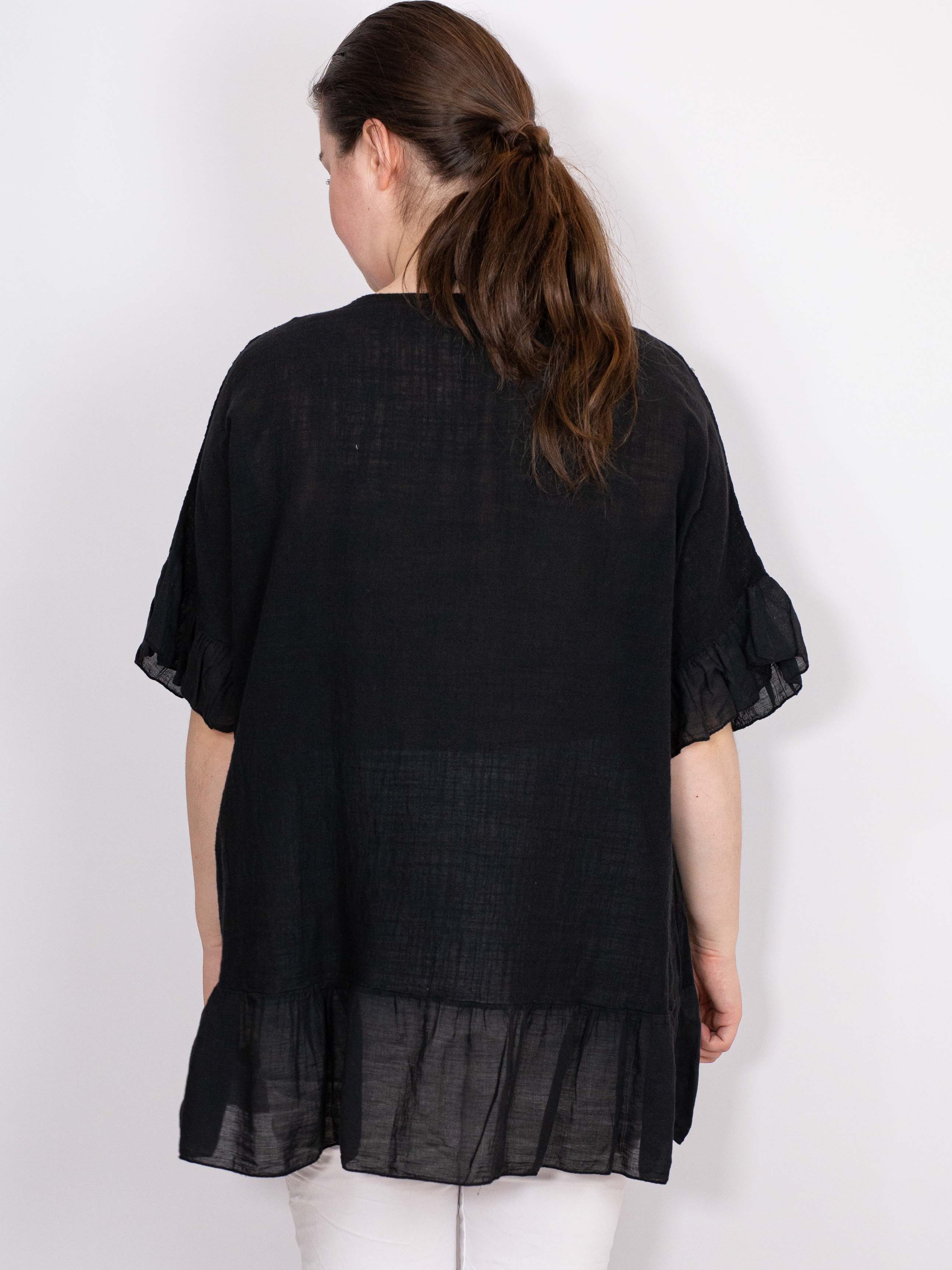 Bomuldsbluse med flæsekanter - Brystmål 140cm