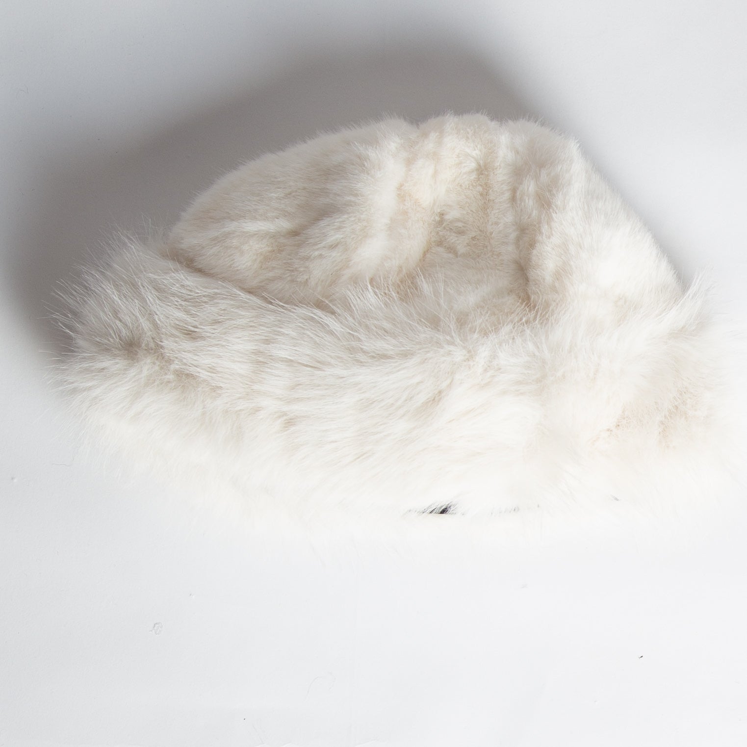 Trendy pelshat - Ingen returret - ITNOV24