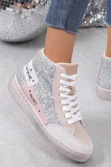 Sneakers med lapper og slid by Ideal shoes