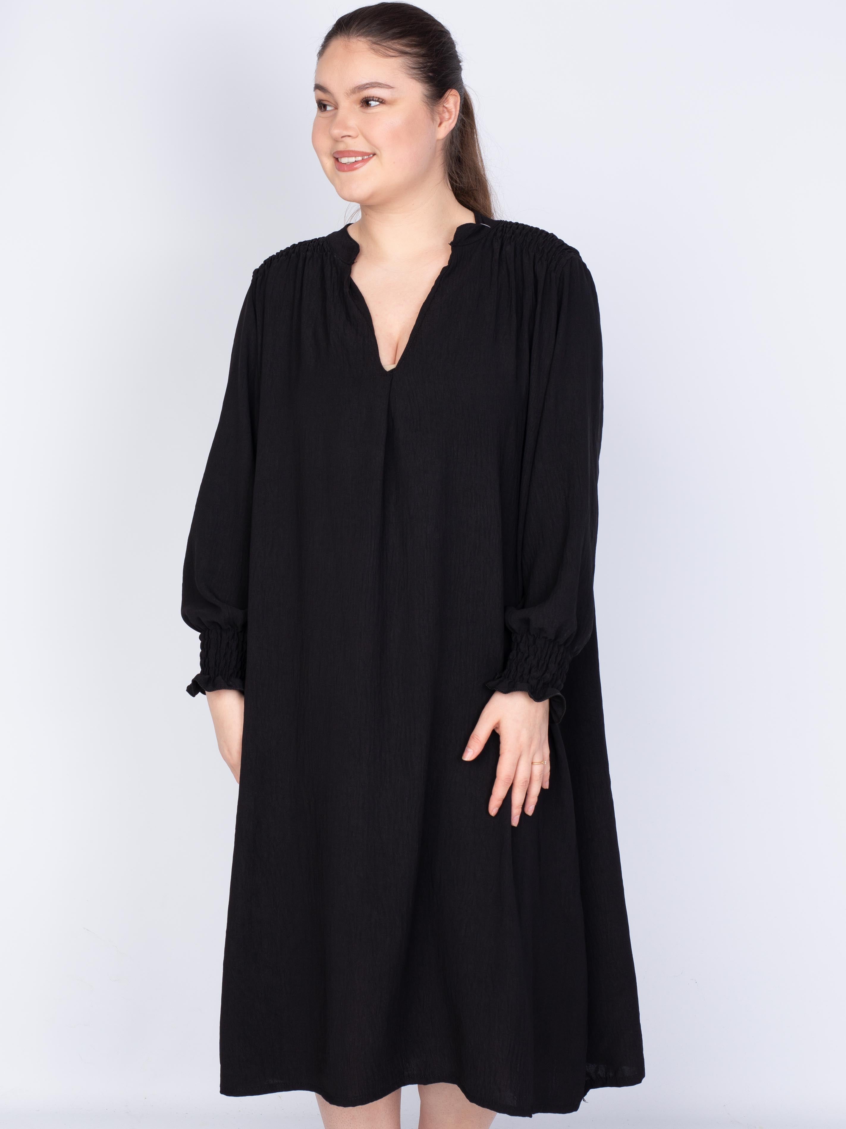 Skjortekjole med smock skuldre - Brystmål 130cm