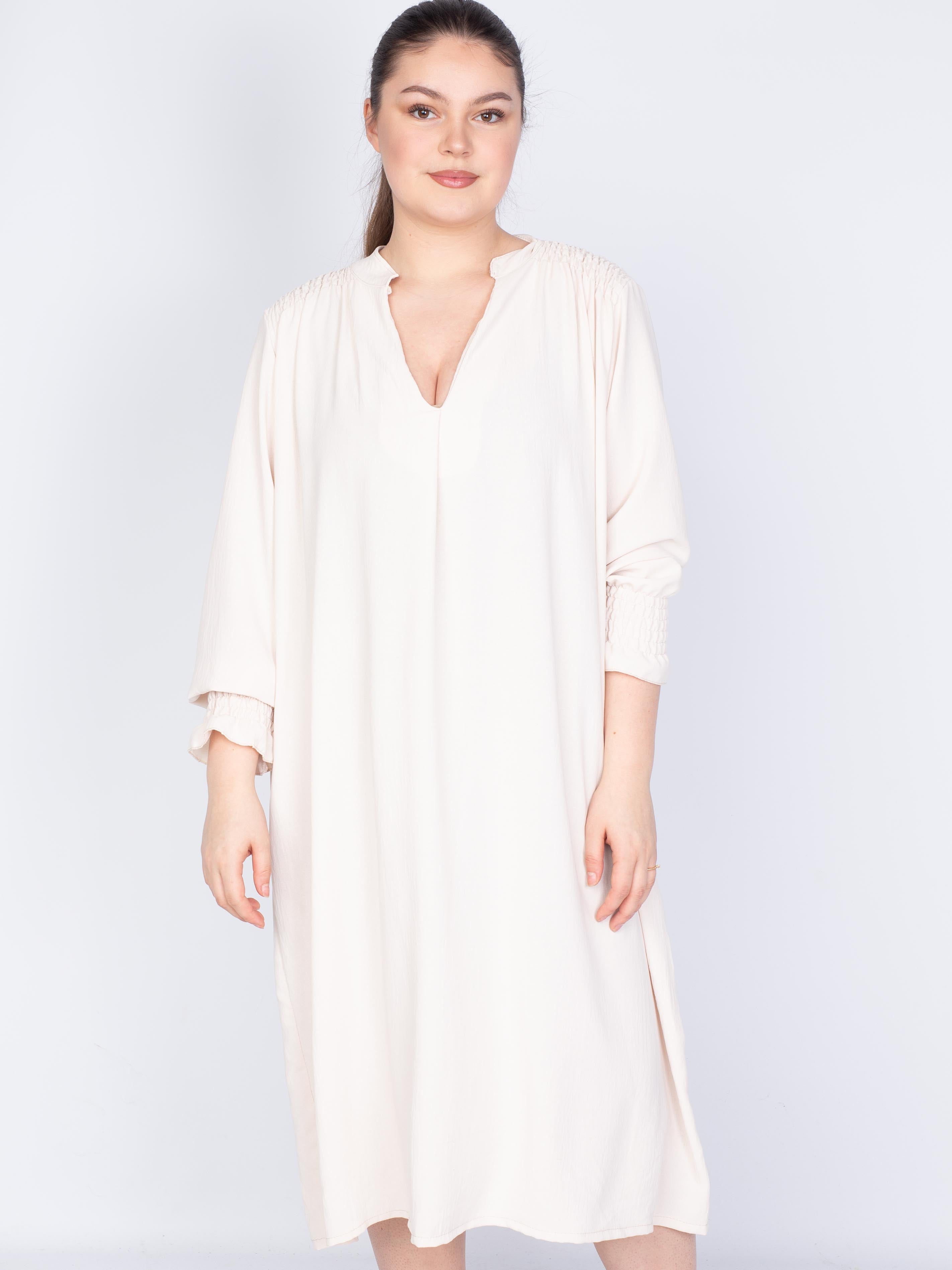 Skjortekjole med smock skuldre - Brystmål 130cm