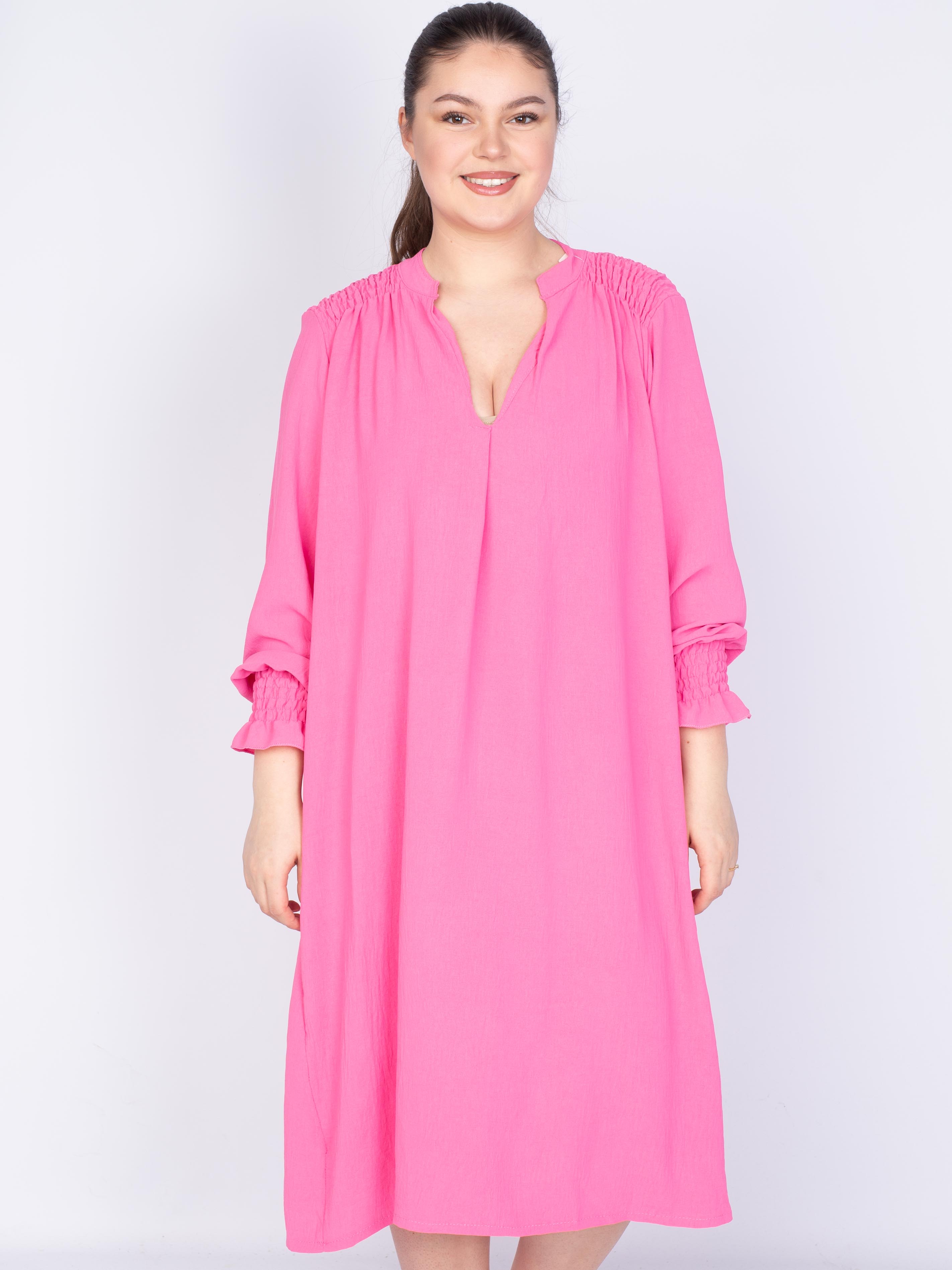 Skjortekjole med smock skuldre - Brystmål 130cm