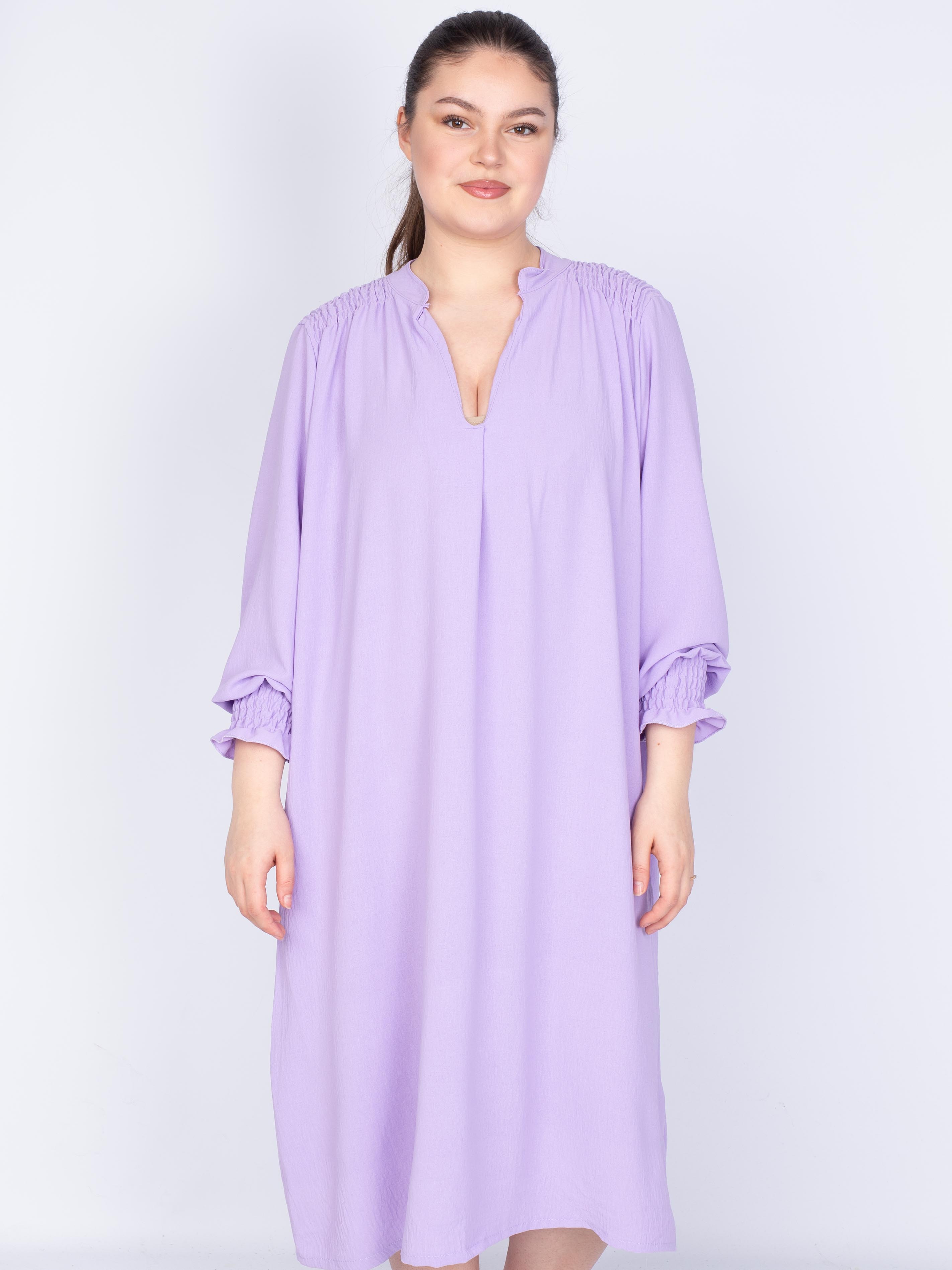 Skjortekjole med smock skuldre - Brystmål 130cm