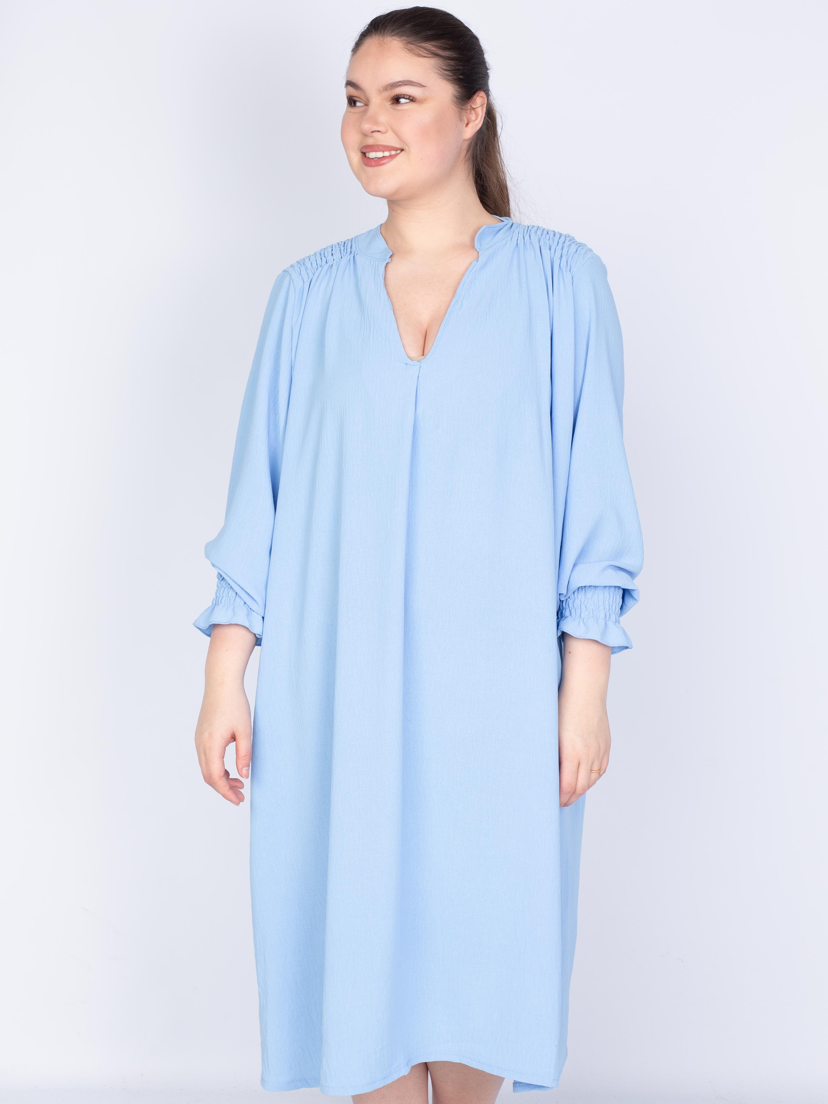Skjortekjole med smock skuldre - Brystmål 130cm
