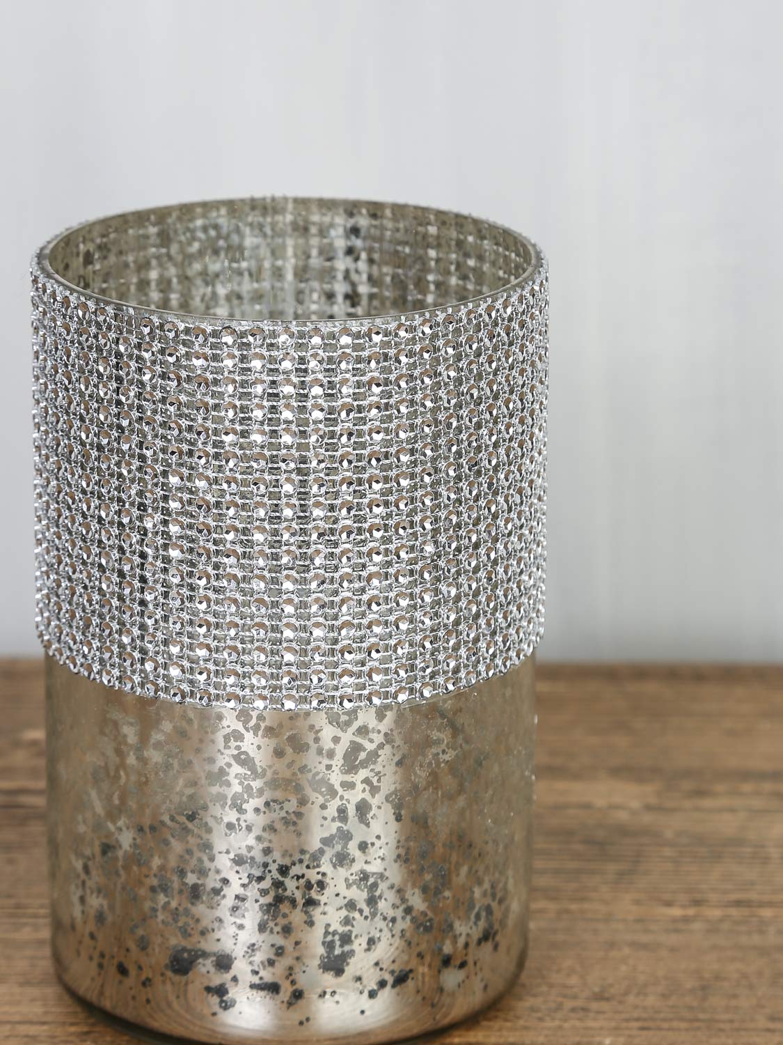 Silver cylinder with rhinestones h.15cm