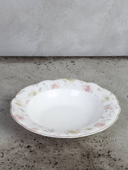 Deep plate with floral motif and gold edge