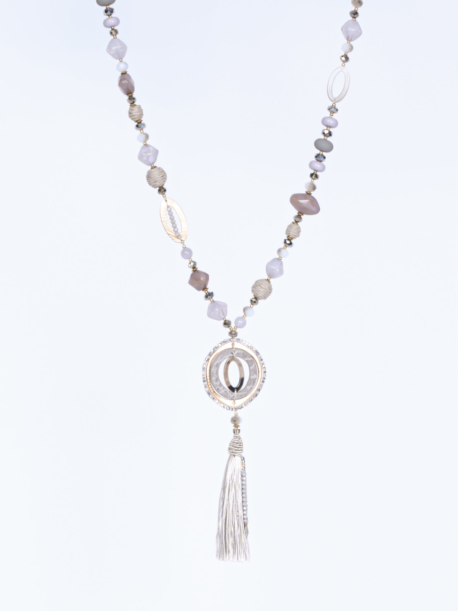 Halskæde m. vedhæng fryns by Krone 1