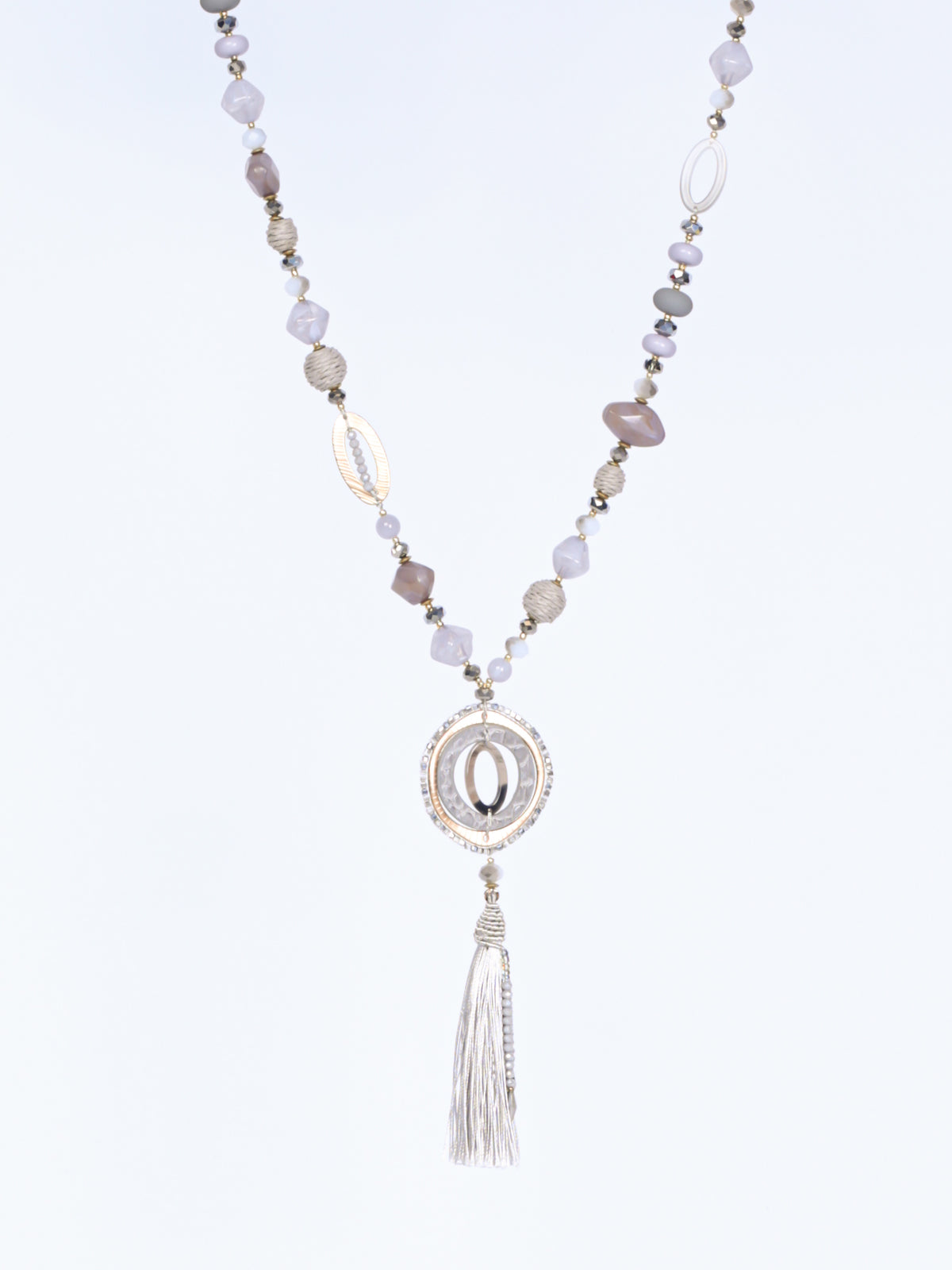 Halskæde m. vedhæng fryns by Krone 1