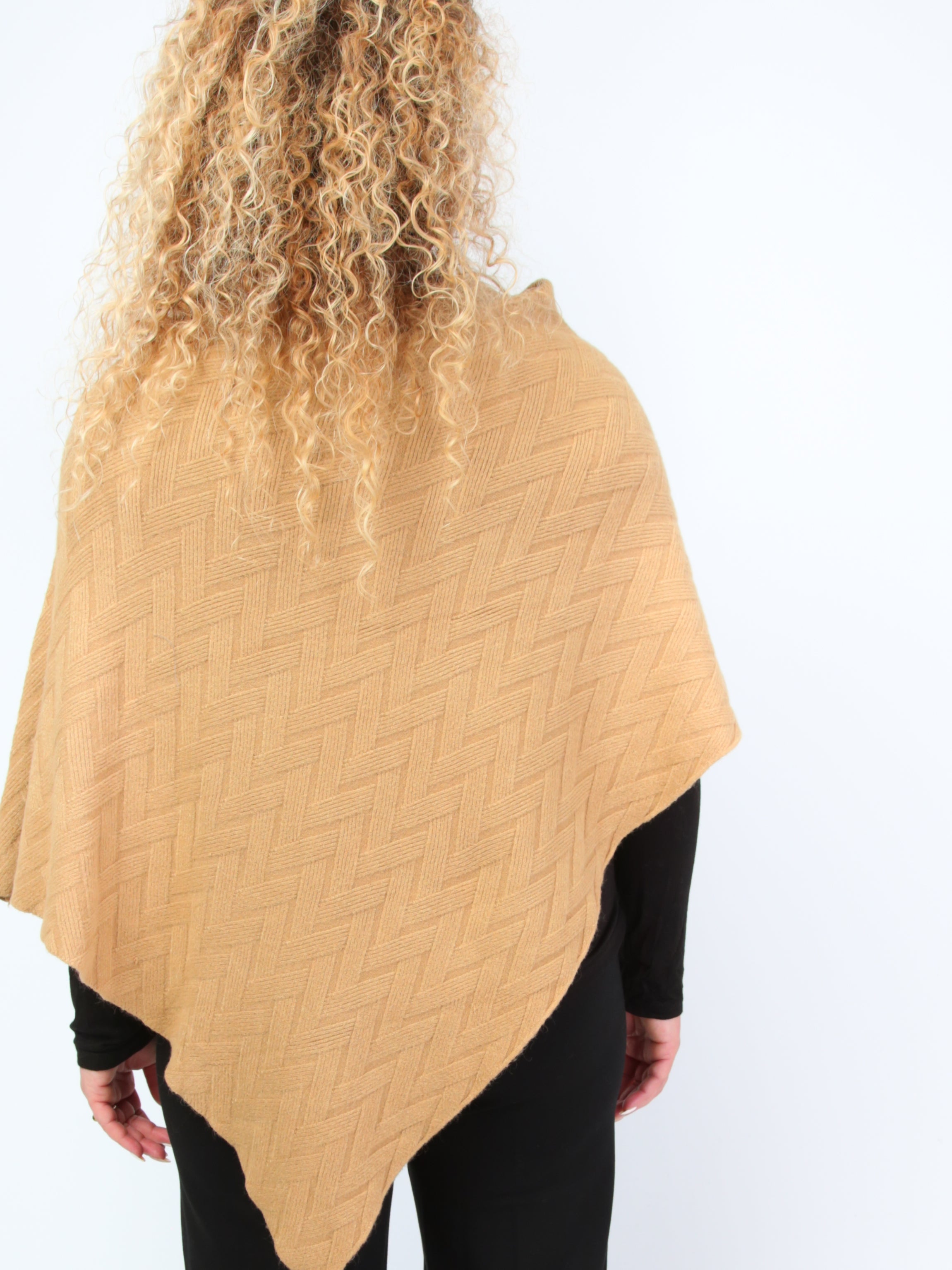 Krone 1 strikponcho med zigzag