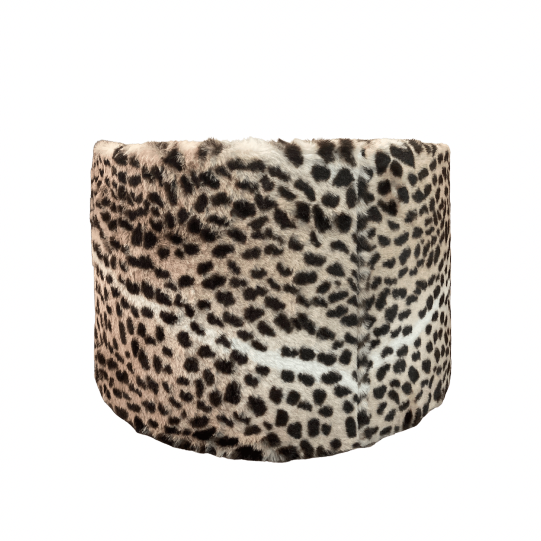 Fur Panther Pouf Ø40x45 cm – Blød siddeplads i panterlook by CM